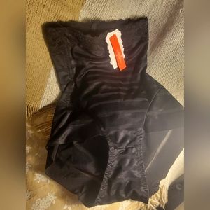 NWT high waist shape wear